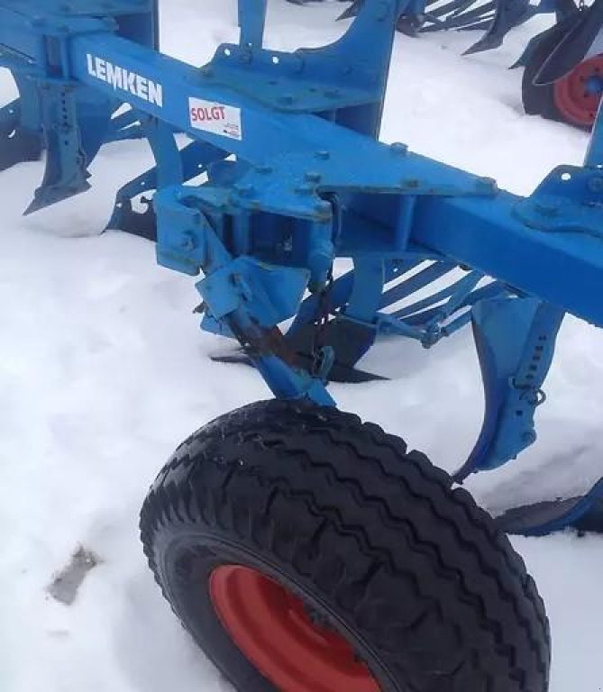 Scheibenpflug typu Lemken EuroOpal 7,  v Перея́слав-Хмельни́цький (Obrázek 7)