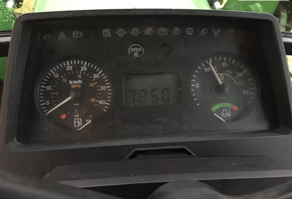 Oldtimer-Traktor a típus John Deere 6600, Neumaschine ekkor: Луцьк (Kép 9)