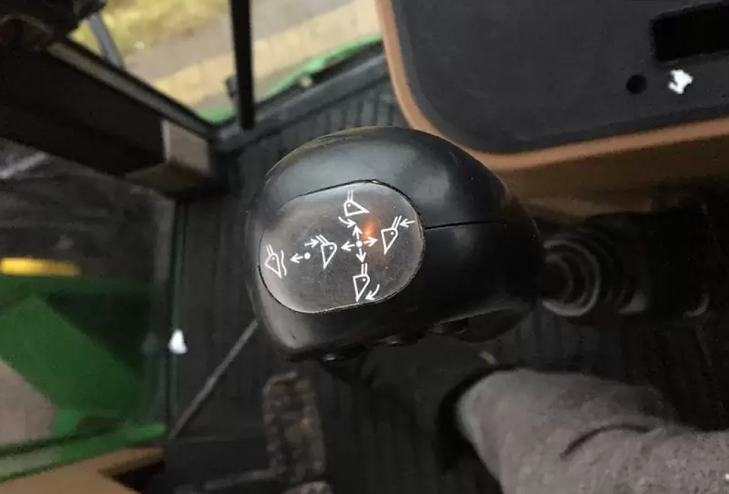 Oldtimer-Traktor a típus John Deere 6600, Neumaschine ekkor: Луцьк (Kép 10)