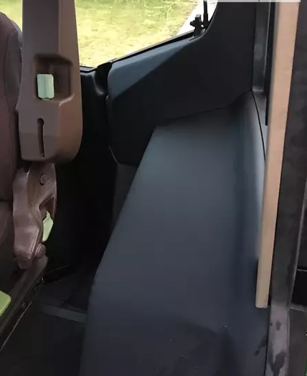 Oldtimer-Traktor a típus John Deere 6600, Neumaschine ekkor: Луцьк (Kép 2)