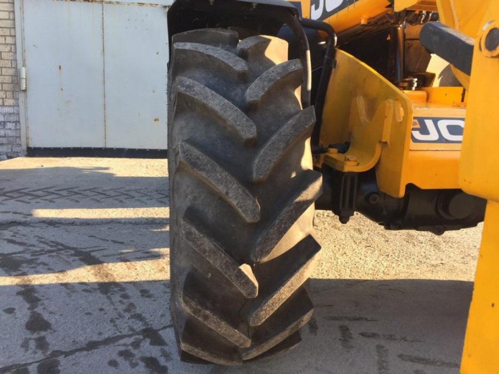 Teleskopstapler of the type JCB 531-70 Agri Super, Neumaschine in Чабани (Picture 7)