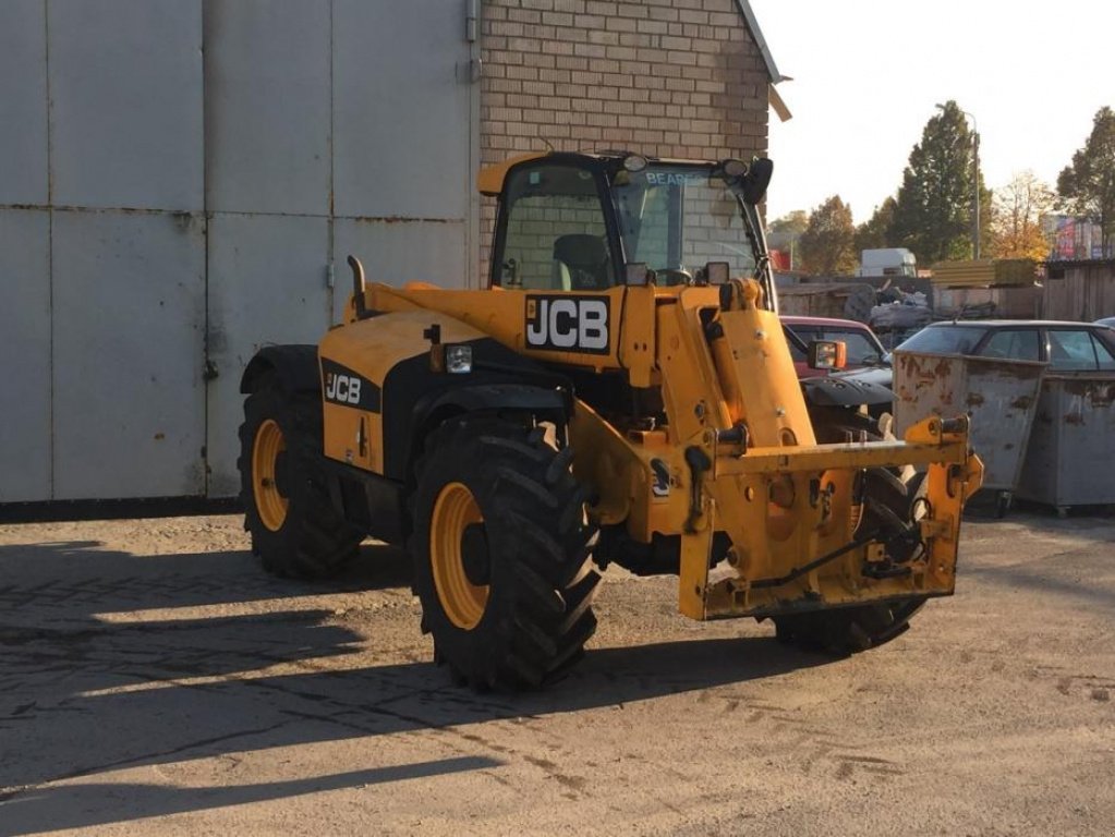 Teleskopstapler of the type JCB 531-70 Agri Super, Neumaschine in Чабани (Picture 1)