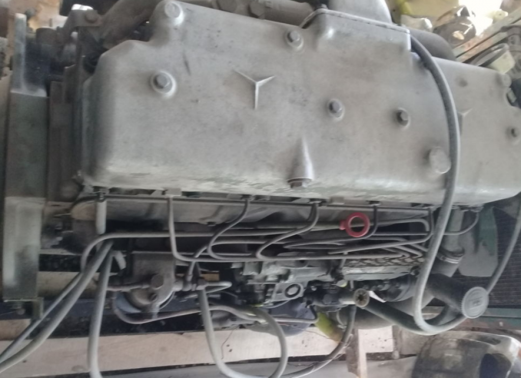 Oldtimer-Mähdrescher typu CLAAS Dominator 96, Neumaschine v Чернівці (Obrázek 2)