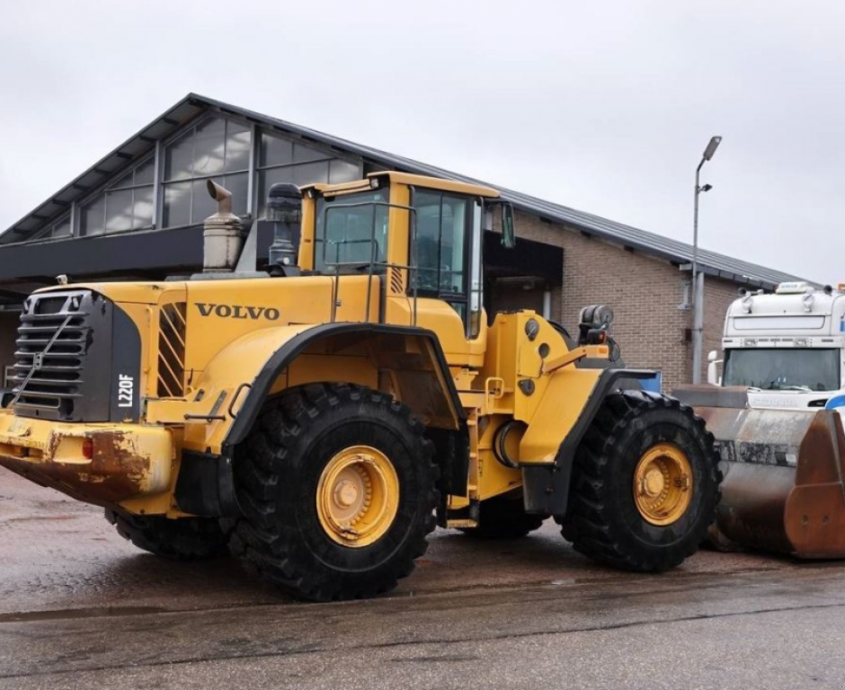 Frontlader typu Volvo L220F, Neumaschine v Київ (Obrázek 3)