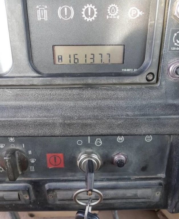 Raupentraktor typu Caterpillar D 5M LGP,  v Київ (Obrázek 2)