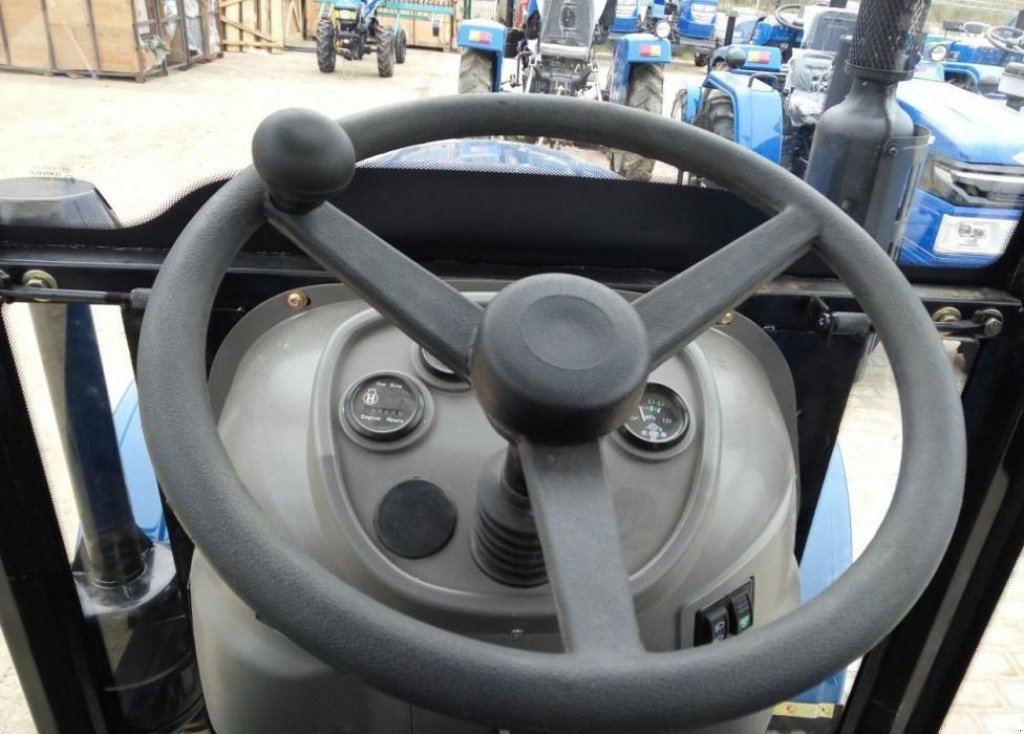 Hopfentraktor a típus Jinma 264 E, Neumaschine ekkor: Житомир (Kép 2)