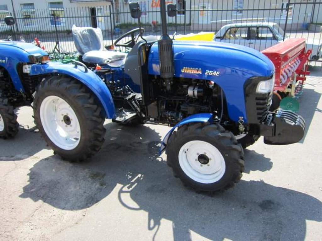 Hopfentraktor a típus Jinma 264 E, Neumaschine ekkor: Житомир (Kép 1)