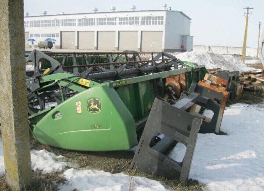 Schneidwerk of the type John Deere 622R,  in Не обрано (Picture 1)