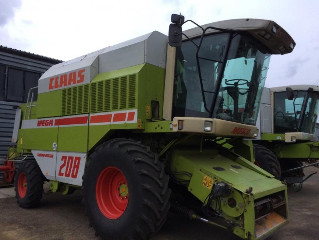 Oldtimer-Mähdrescher des Typs CLAAS Mega 208, Neumaschine in Не обрано (Bild 3)