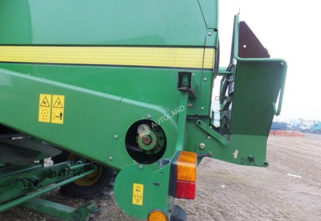 Oldtimer-Mähdrescher a típus John Deere 9680 WTS, Neumaschine ekkor: Здолбунів (Kép 9)