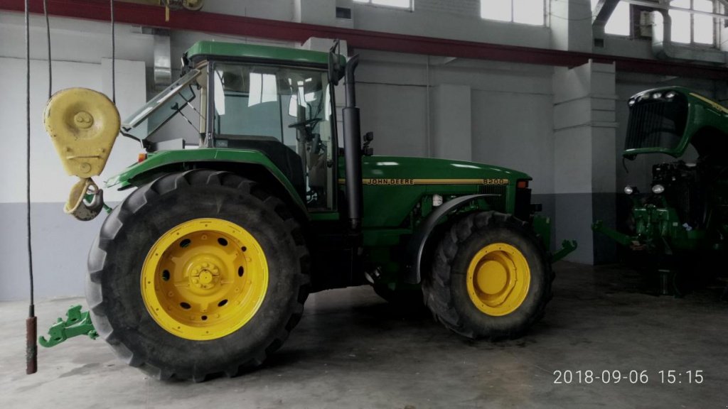 Oldtimer-Traktor typu John Deere 8200, Neumaschine v Здолбунів (Obrázek 8)