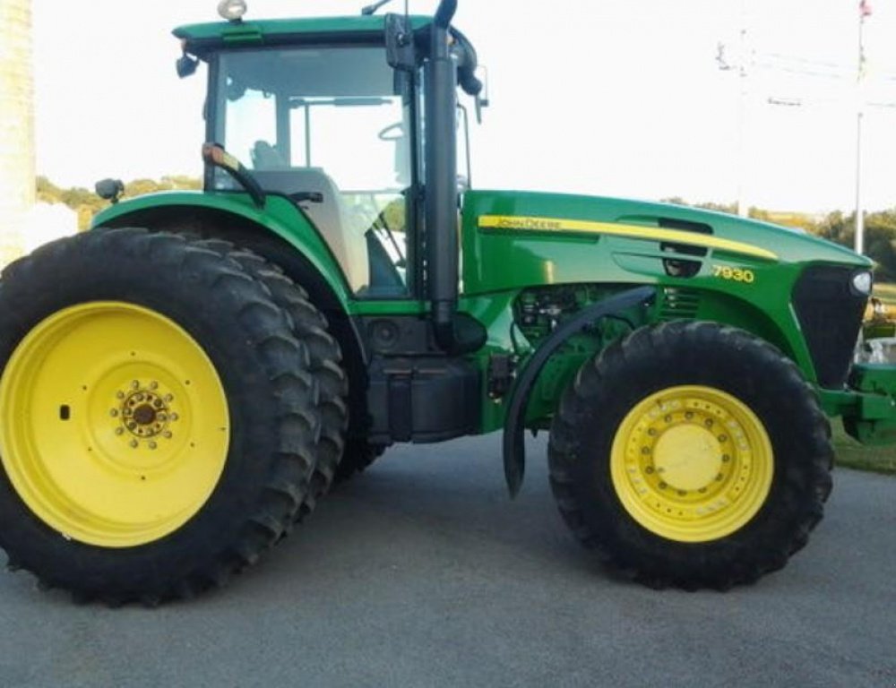 Oldtimer-Traktor a típus John Deere 7930, Neumaschine ekkor: Київ (Kép 2)