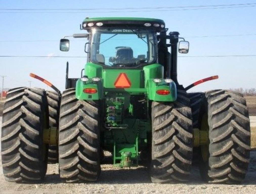 Oldtimer-Traktor typu John Deere 9560R, Neumaschine v Київ (Obrázek 3)