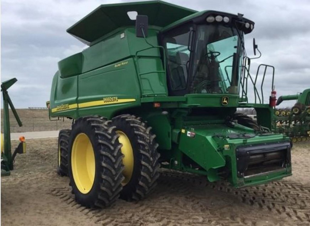 Oldtimer-Mähdrescher typu John Deere 9660 STS,  v Київ (Obrázek 3)