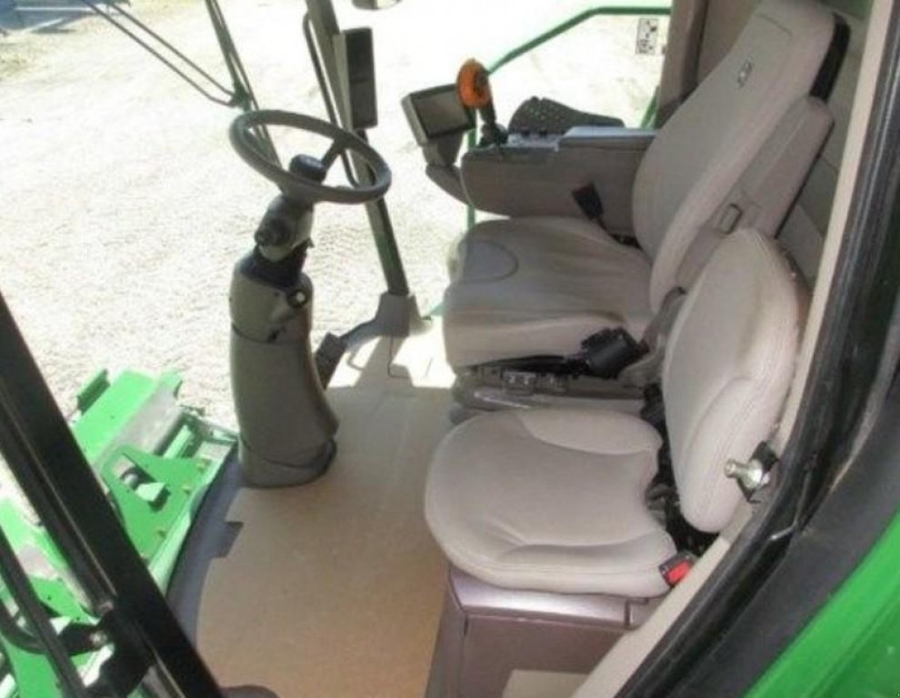 Oldtimer-Mähdrescher typu John Deere S660, Neumaschine v Київ (Obrázek 9)