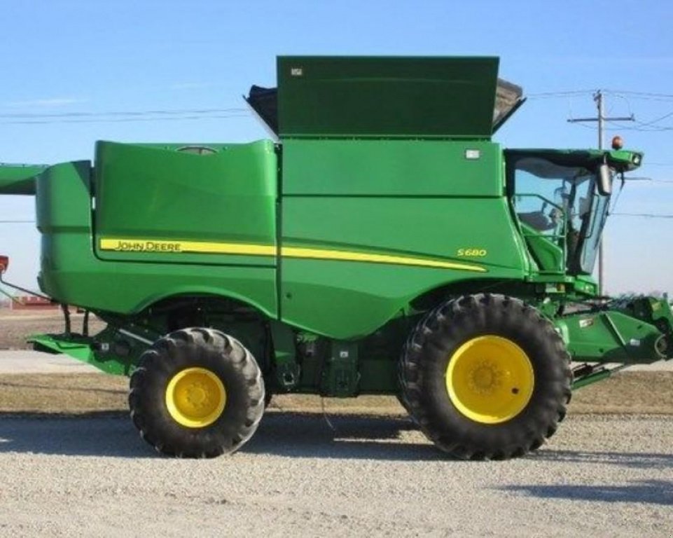 Oldtimer-Mähdrescher del tipo John Deere S680, Neumaschine In Київ (Immagine 8)