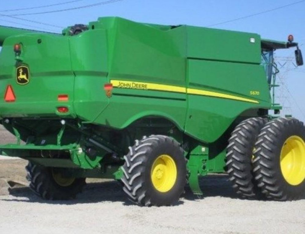 Oldtimer-Mähdrescher typu John Deere S670, Neumaschine v Київ (Obrázek 1)