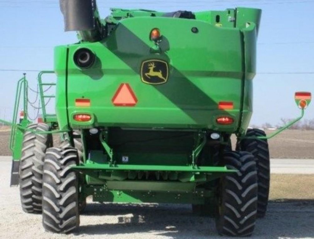 Oldtimer-Mähdrescher typu John Deere S670, Neumaschine v Київ (Obrázek 7)