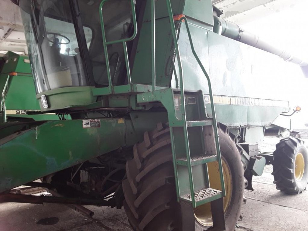 Oldtimer-Mähdrescher des Typs John Deere 9500, Neumaschine in Миколаїв (Bild 1)