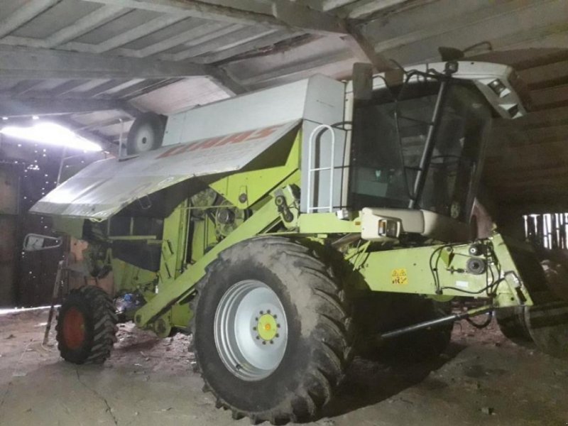 Oldtimer-Mähdrescher του τύπου CLAAS 480,  σε Суми (Φωτογραφία 1)