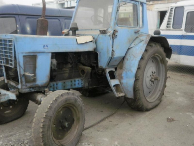 Oldtimer-Traktor of the type Belarus Беларус-80, Neumaschine in Біла Церква (Picture 1)