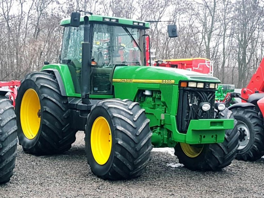 Oldtimer-Traktor typu John Deere 8400, Neumaschine v Біла Церква (Obrázek 2)