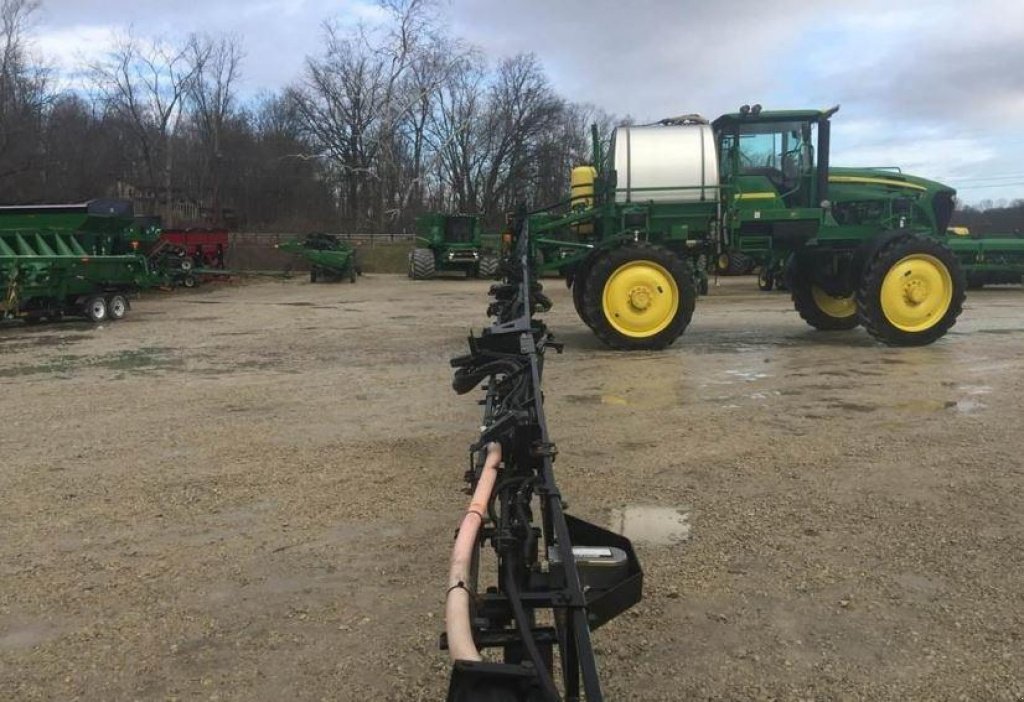 Selbstfahrspritze typu John Deere 4830,  v Біла Церква (Obrázek 2)