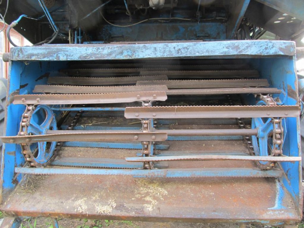 Oldtimer-Mähdrescher του τύπου MDW E 512, Neumaschine σε Не обрано (Φωτογραφία 4)