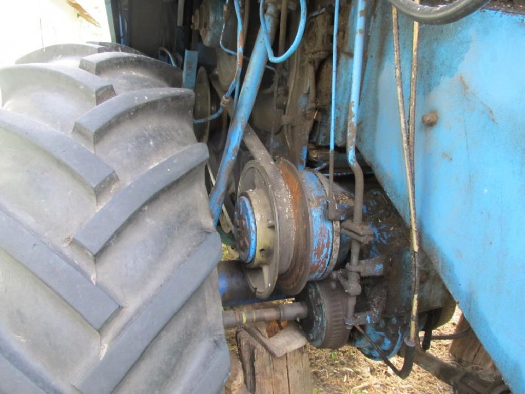 Oldtimer-Mähdrescher του τύπου MDW E 512, Neumaschine σε Не обрано (Φωτογραφία 7)