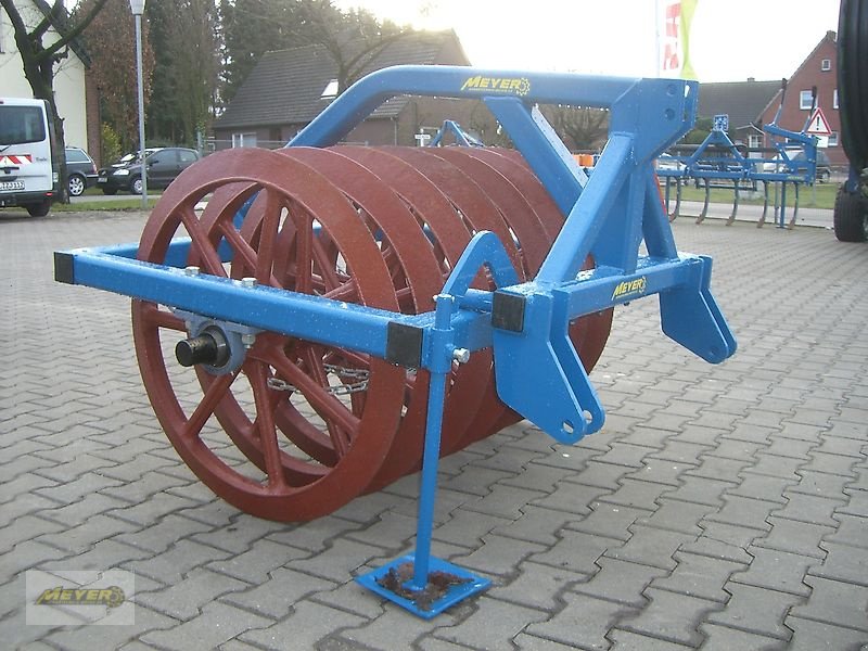 Packer & Walze des Typs Meyer Agrartechnik LFP 7, Neumaschine in Andervenne (Bild 1)