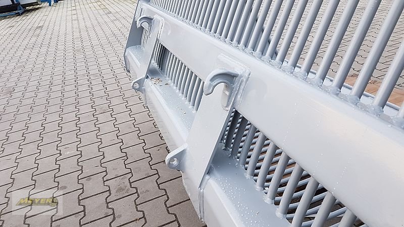 Frontladerzubehör of the type Meyer Agrartechnik KK 2200 Profiline mit Aufsatz Kartoffelkorb/Siebschaufel/Schaufel, Neumaschine in Andervenne (Picture 13)