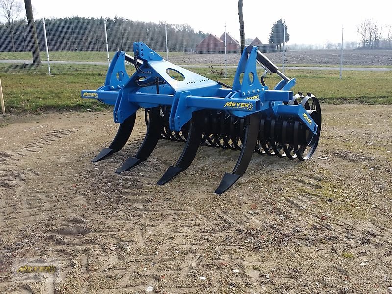 Tiefenlockerer of the type Meyer Agrartechnik Untergrundhaken UH4 Maxi, Neumaschine in Andervenne (Picture 1)