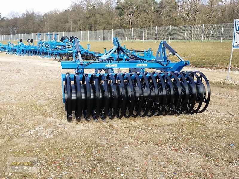 Tiefenlockerer Türe ait Meyer Agrartechnik Untergrundhaken UH4 Maxi, Neumaschine içinde Andervenne (resim 4)