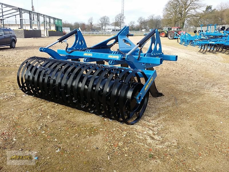 Tiefenlockerer of the type Meyer Agrartechnik Untergrundhaken UH4 Maxi, Neumaschine in Andervenne (Picture 8)