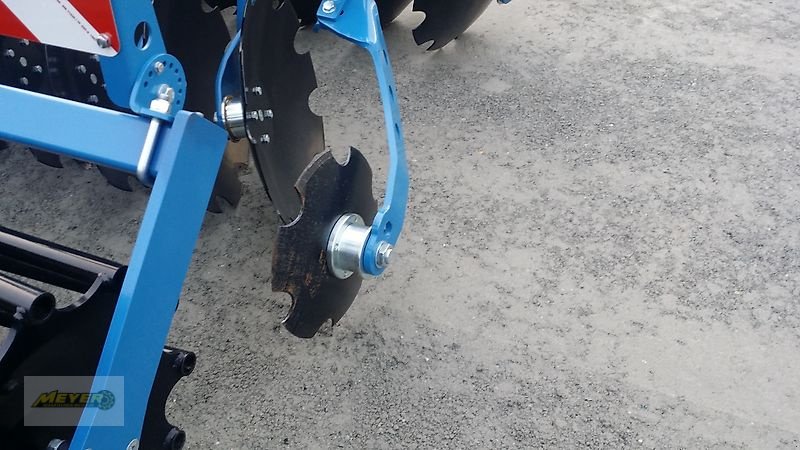 Kurzscheibenegge of the type WM Meyer KSE 3000, Neumaschine in Andervenne (Picture 7)