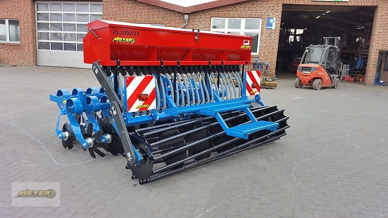 Kurzscheibenegge of the type WM Meyer KSE 3000, Neumaschine in Andervenne (Picture 13)