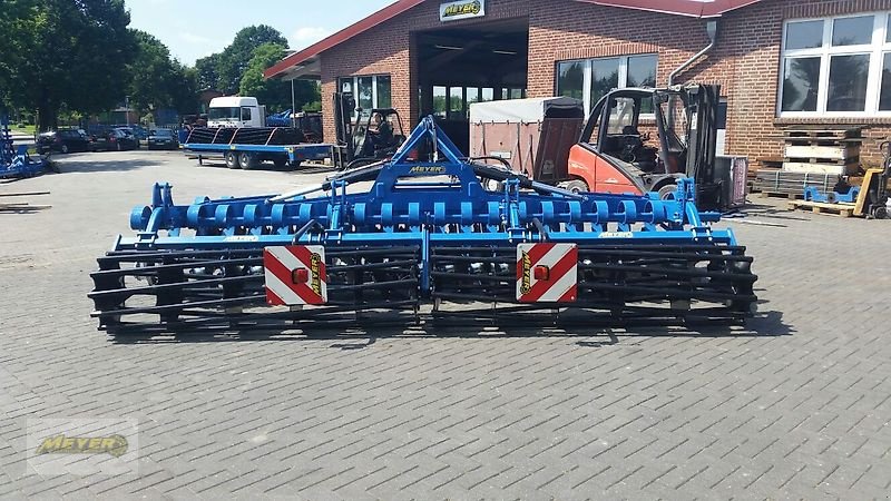 Kurzscheibenegge des Typs WM Meyer KSE 5000, Neumaschine in Andervenne (Bild 18)