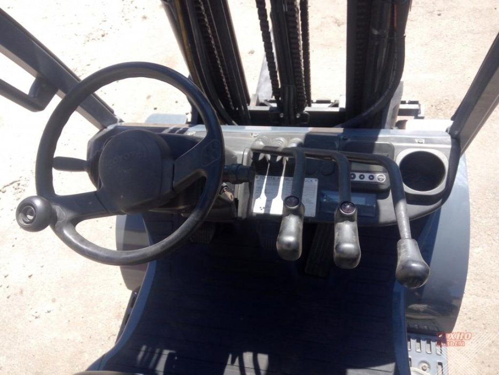 Gabelstapler typu Toyota 02-8FDF30,  v Харків (Obrázek 9)