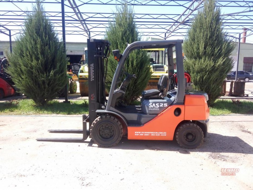 Gabelstapler typu Toyota 02-8FDF30,  v Харків (Obrázek 7)