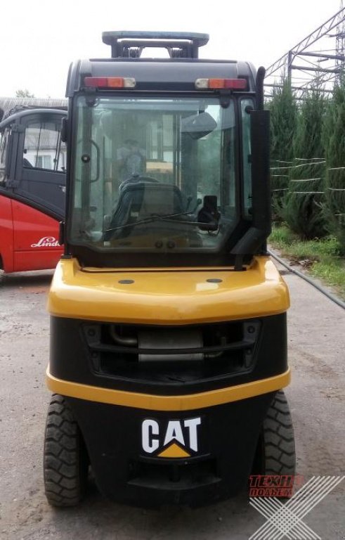 Gabelstapler typu Caterpillar DP25N,  v Харків (Obrázek 3)