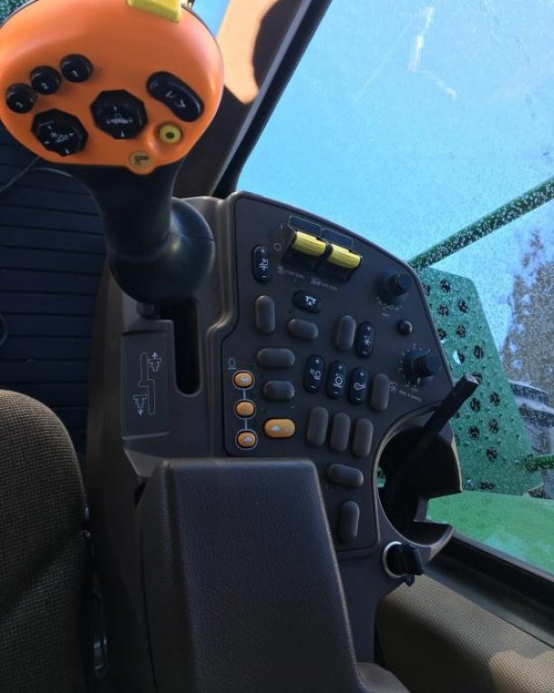 Oldtimer-Mähdrescher of the type John Deere 9650 STS, Neumaschine in Київ (Picture 7)