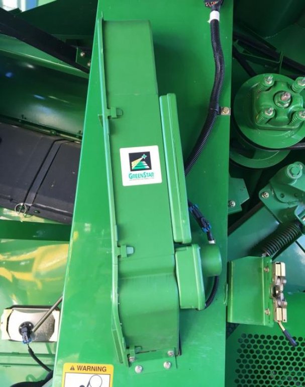 Oldtimer-Mähdrescher of the type John Deere 9650 STS, Neumaschine in Київ (Picture 8)