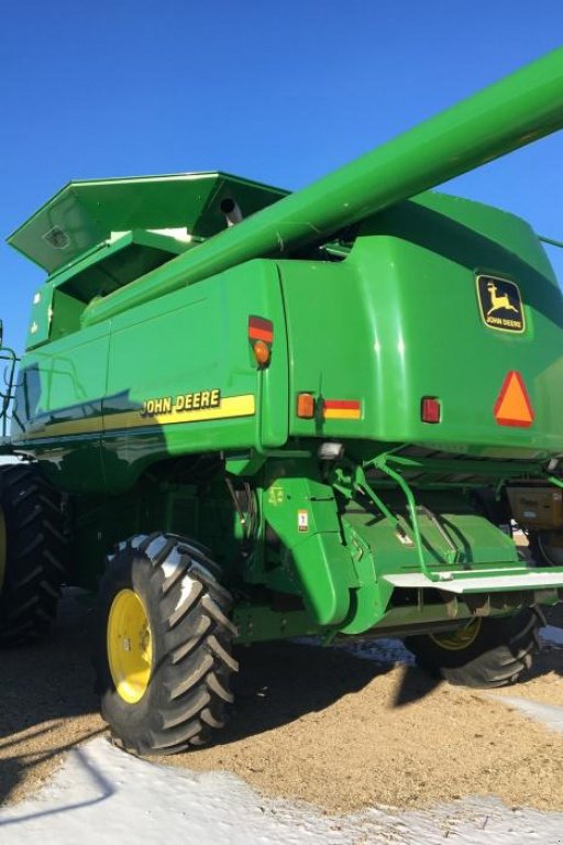 Oldtimer-Mähdrescher of the type John Deere 9650 STS, Neumaschine in Київ (Picture 3)