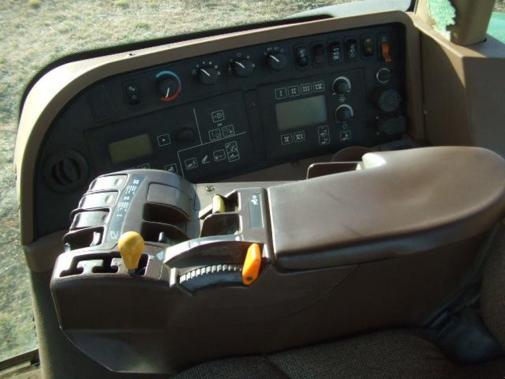 Oldtimer-Traktor del tipo John Deere 8430, Neumaschine In Київ (Immagine 5)