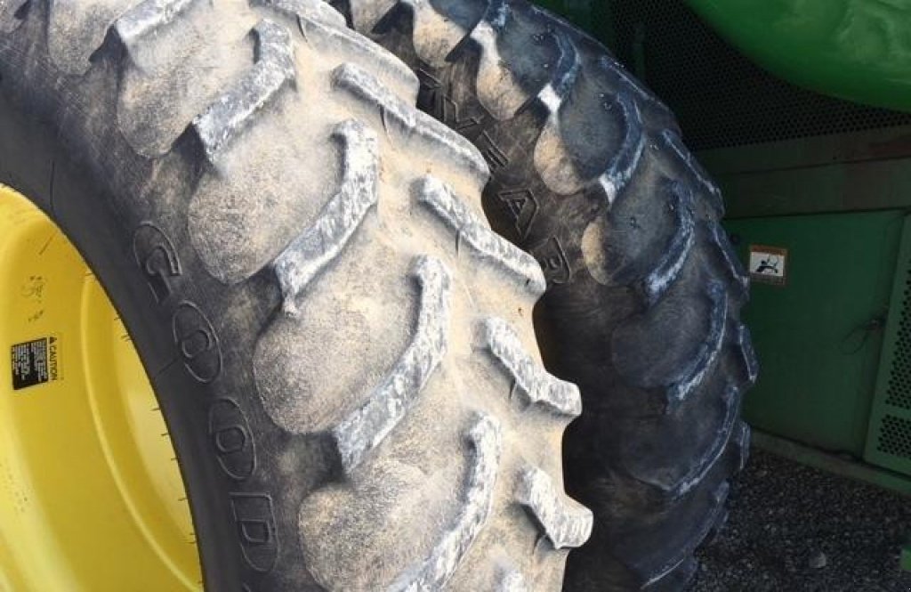 Oldtimer-Mähdrescher typu John Deere 9770 STS, Neumaschine v Київ (Obrázek 6)