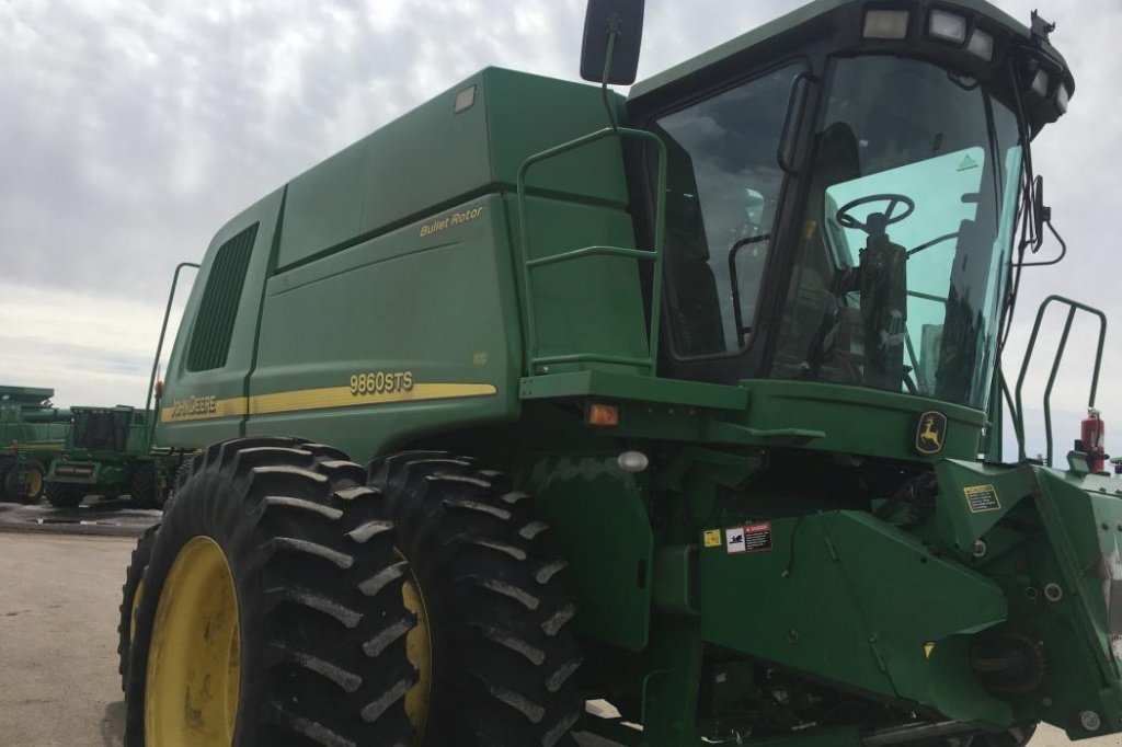 Oldtimer-Mähdrescher typu John Deere 9860 STS, Neumaschine v Київ (Obrázek 3)