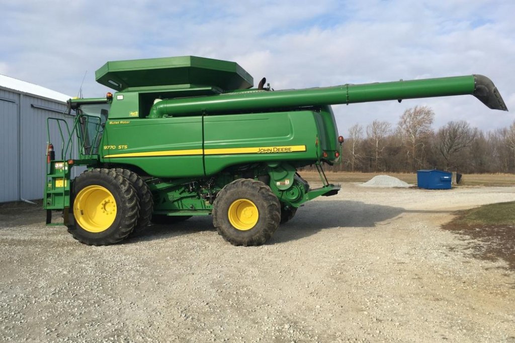 Oldtimer-Mähdrescher typu John Deere 9770 STS, Neumaschine v Київ (Obrázek 1)