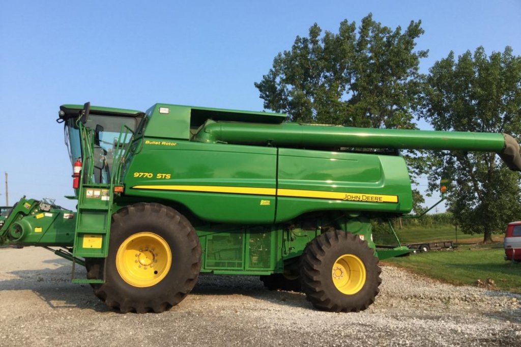 Oldtimer-Mähdrescher typu John Deere 9770 STS, Neumaschine v Київ (Obrázek 7)