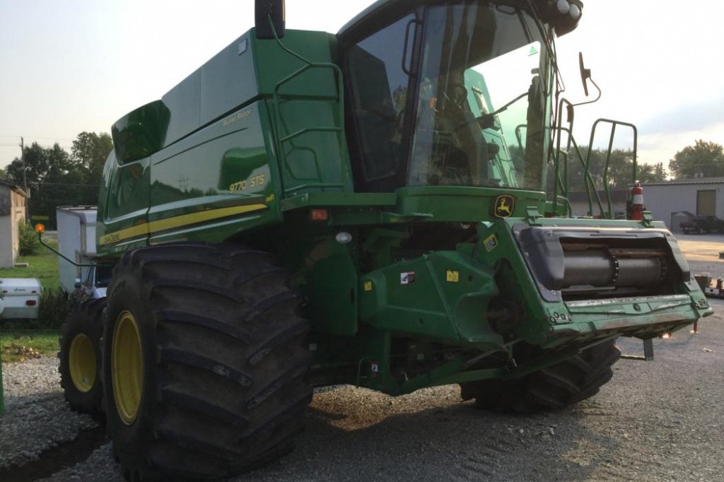 Oldtimer-Mähdrescher typu John Deere 9770 STS, Neumaschine v Київ (Obrázek 3)