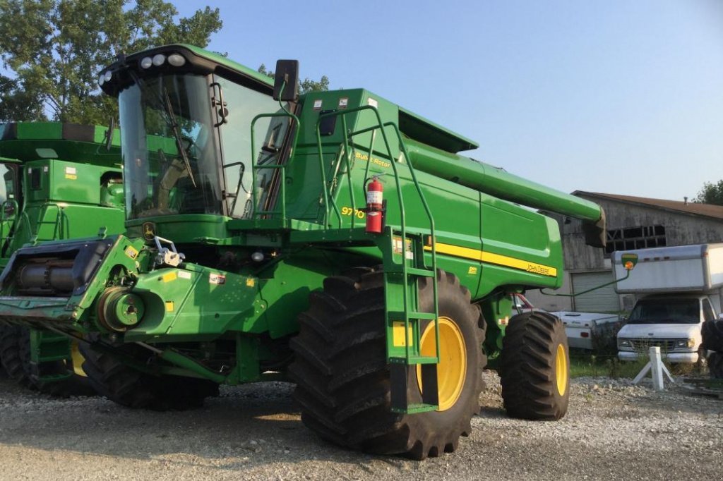 Oldtimer-Mähdrescher typu John Deere 9770 STS, Neumaschine v Київ (Obrázek 1)